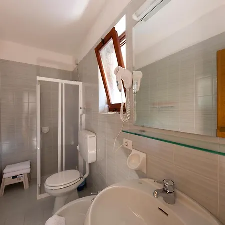 Lägenhetshotell Castelli Brenzone sul Garda