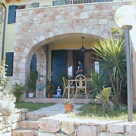 Lägenhetshotell Castelli Brenzone sul Garda