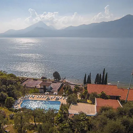 Castelli Aparthotel Brenzone sul Garda