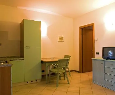 Castelli Hotel apartamentowy Brenzone sul Garda