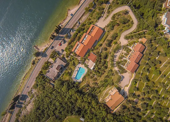 Aparthotel Castelli 3*