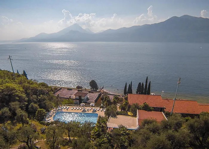 Castelli Aparthotel Brenzone sul Garda