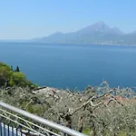 Castelli 3*